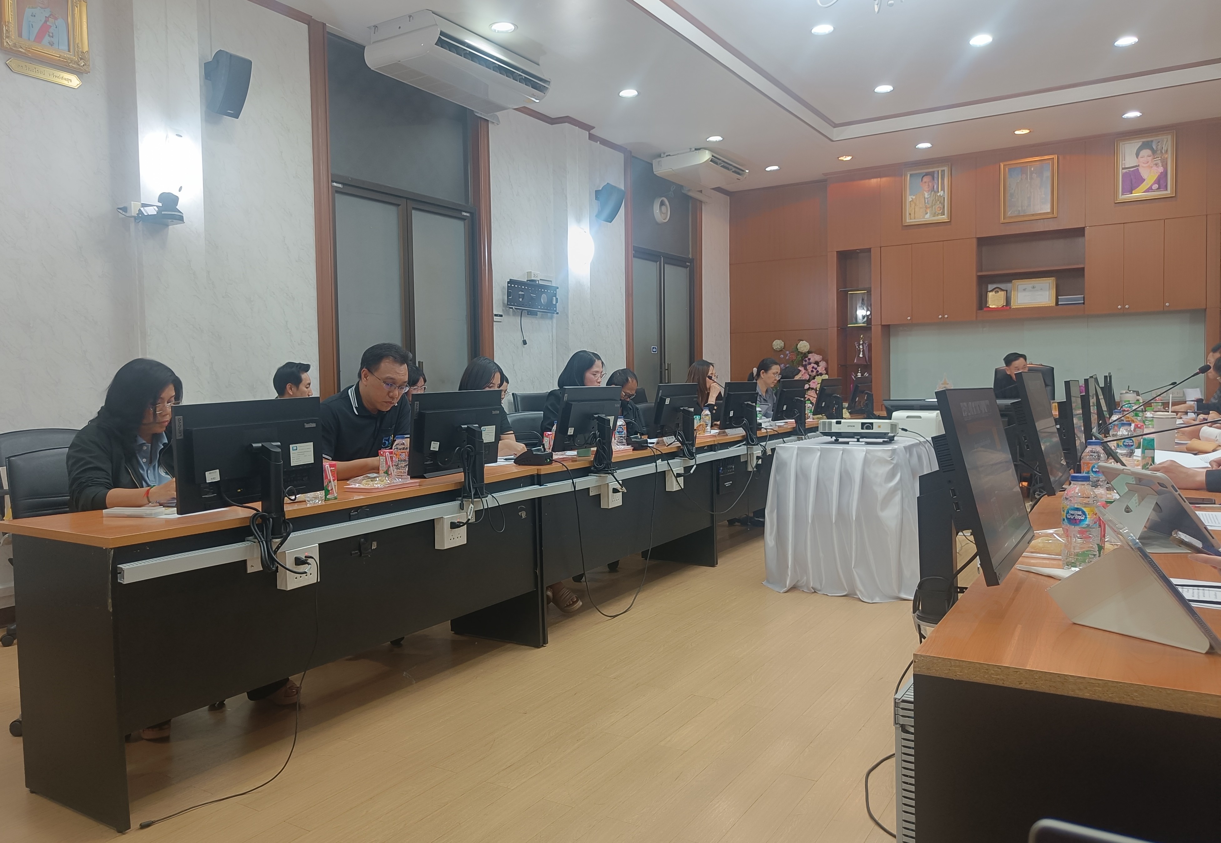 title - ประชุมคณะทำงานกำกับ ติดตาม ร่วมบูรณาการงานจัดที่ดินของสำนักงานการปฏิรูปที่ดินเพื่อเกษตรกรรม (ส.ป.ก.) พร้อมมีการประชุมผ่านระบบออนไลน์ ครั้งที่ 1/2569